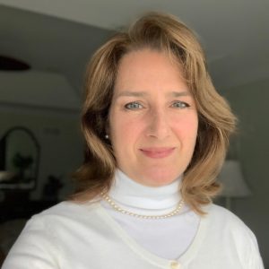 EliseBremerNei Headshot square 1