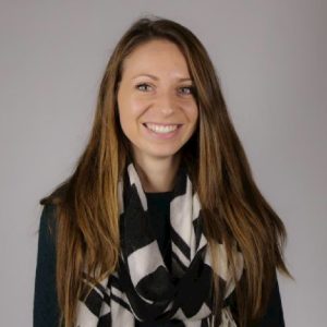 Hannah Younes Headshot